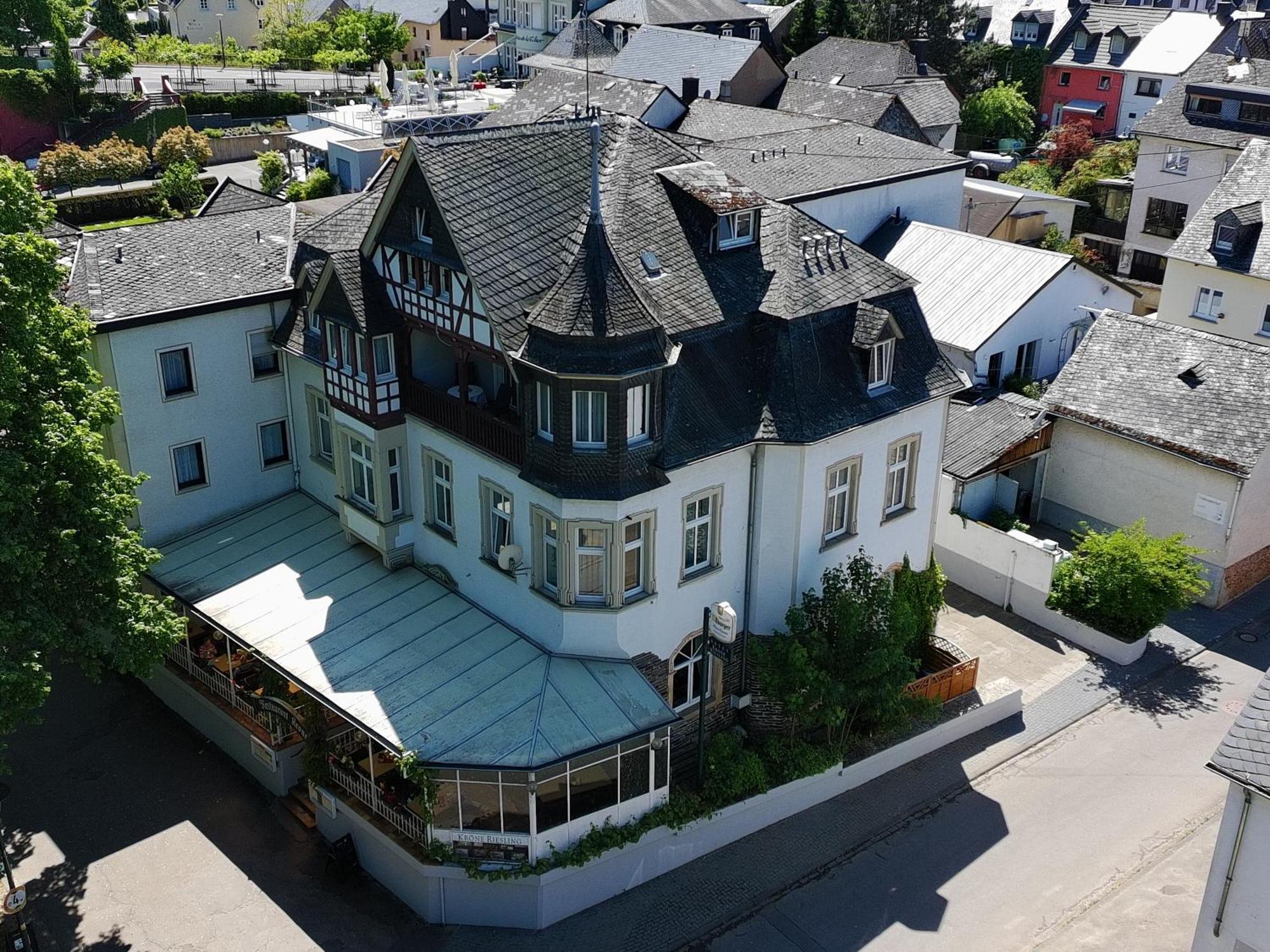 Hotel Krone Riesling Trittenheim Exterior photo